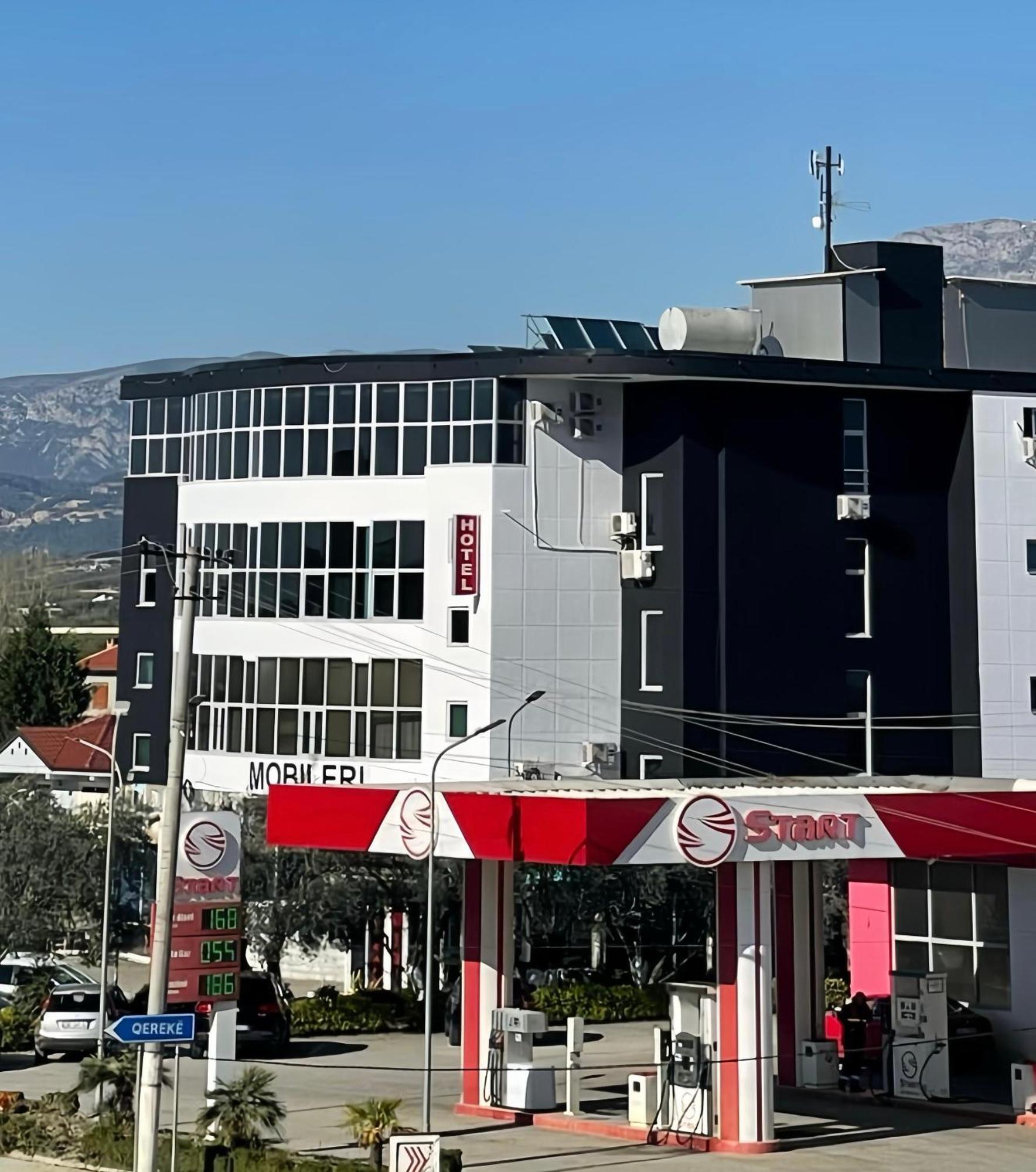 Grand Hotel Gjyshi Qerek Exterior photo